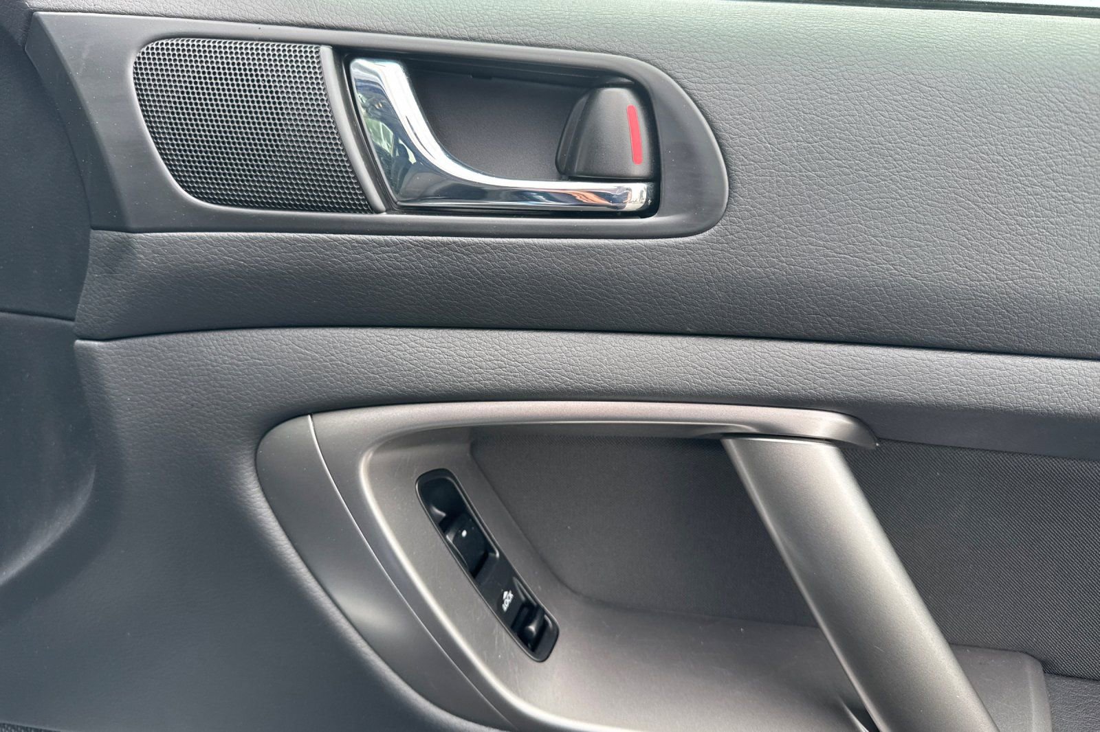 Used 2009 Subaru Outback 2.5i image 22