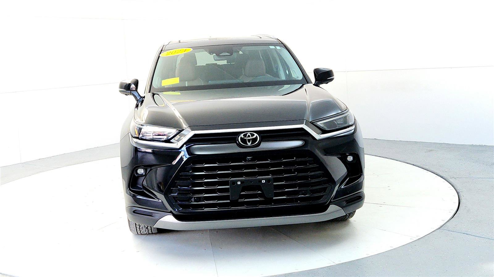 Used 2024 Toyota Grand Highlander Platinum image 6