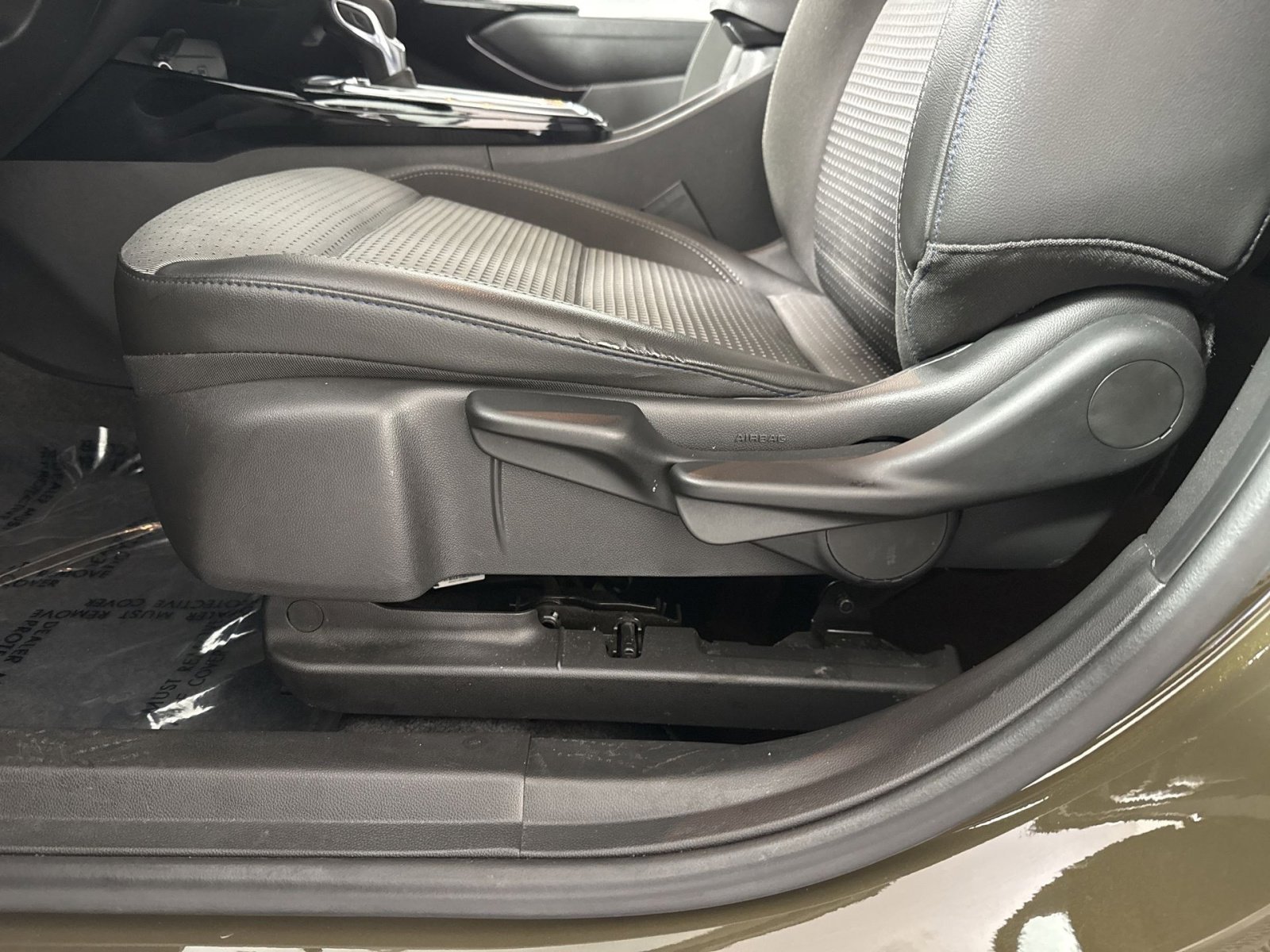 Used 2024 Chevrolet Trax LT w/ Driver Confidence Package image 14