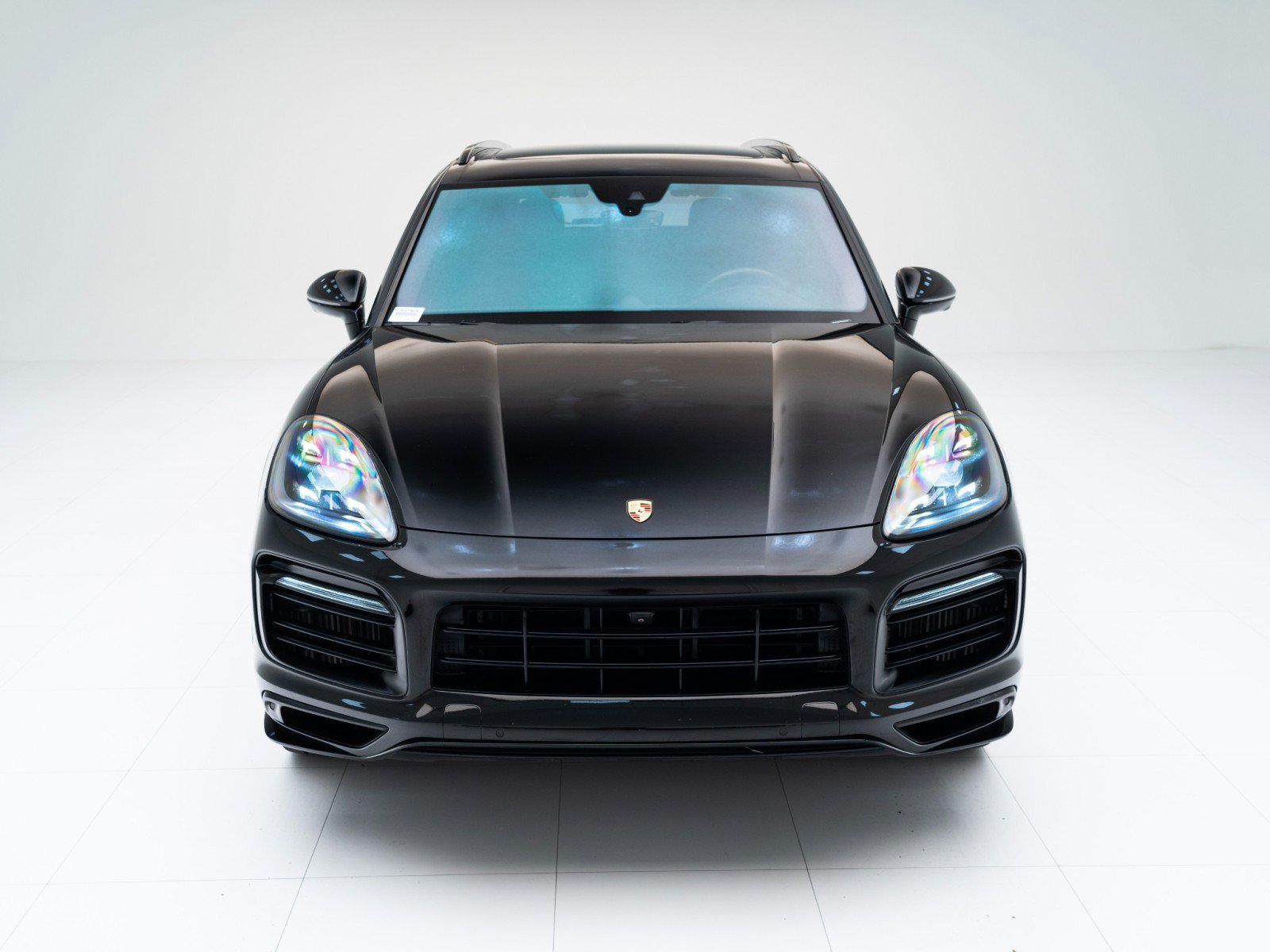 Certified 2023 Porsche Cayenne GTS AWD/4WD image 6