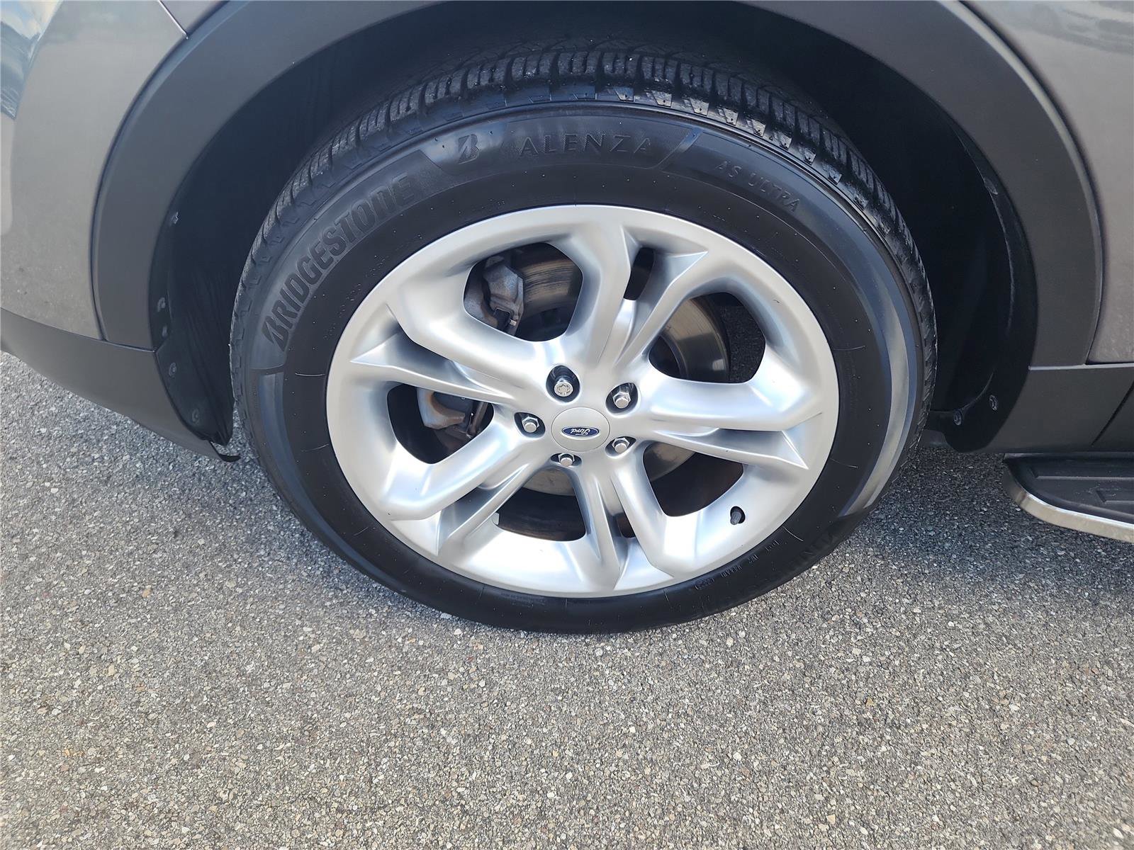 Used 2014 Ford Explorer Limited image 11