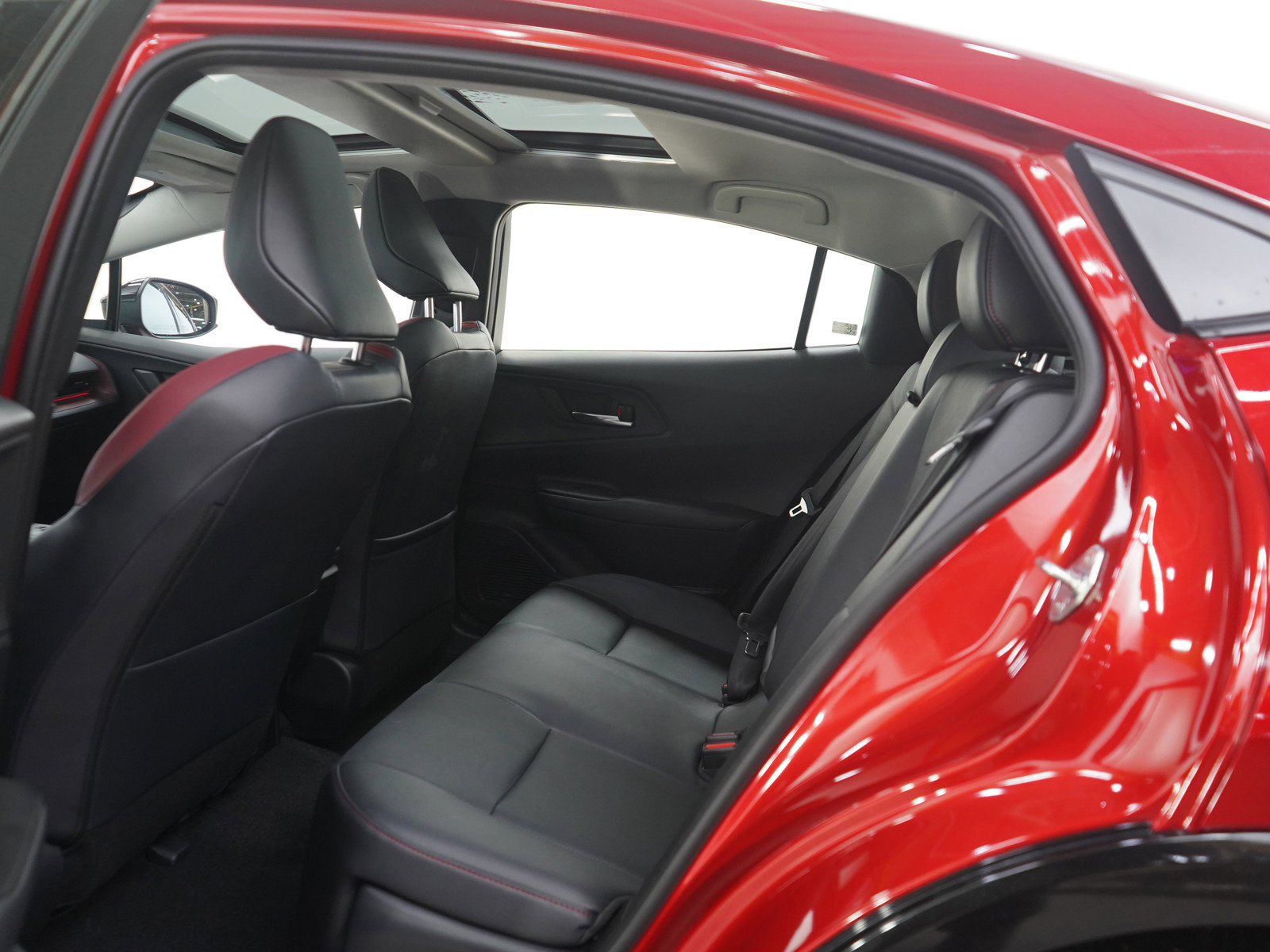 Used 2026 Toyota Prius Plug-In Hybrid image 20