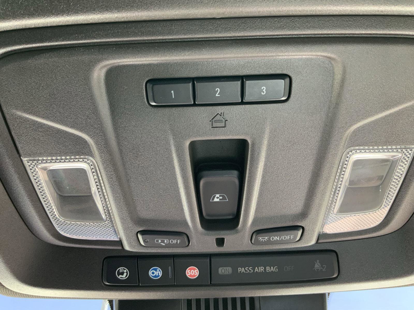 Used 2024 GMC Sierra 3500 Denali image 54