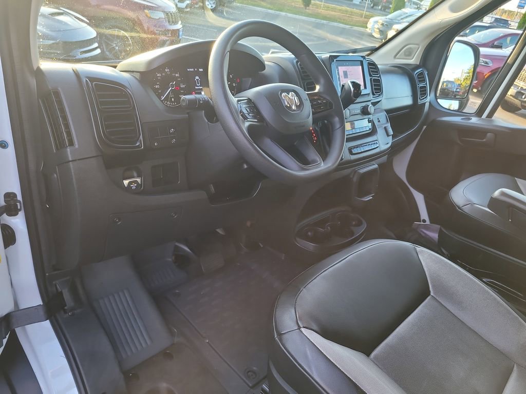 Used 2024 RAM ProMaster 2500 w/ Convenience Group image 16