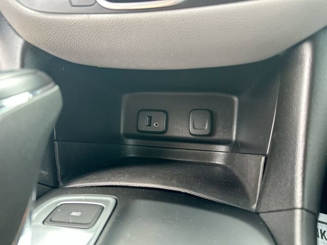 Used 2018 Chevrolet Equinox LS AWD/4WD image 38