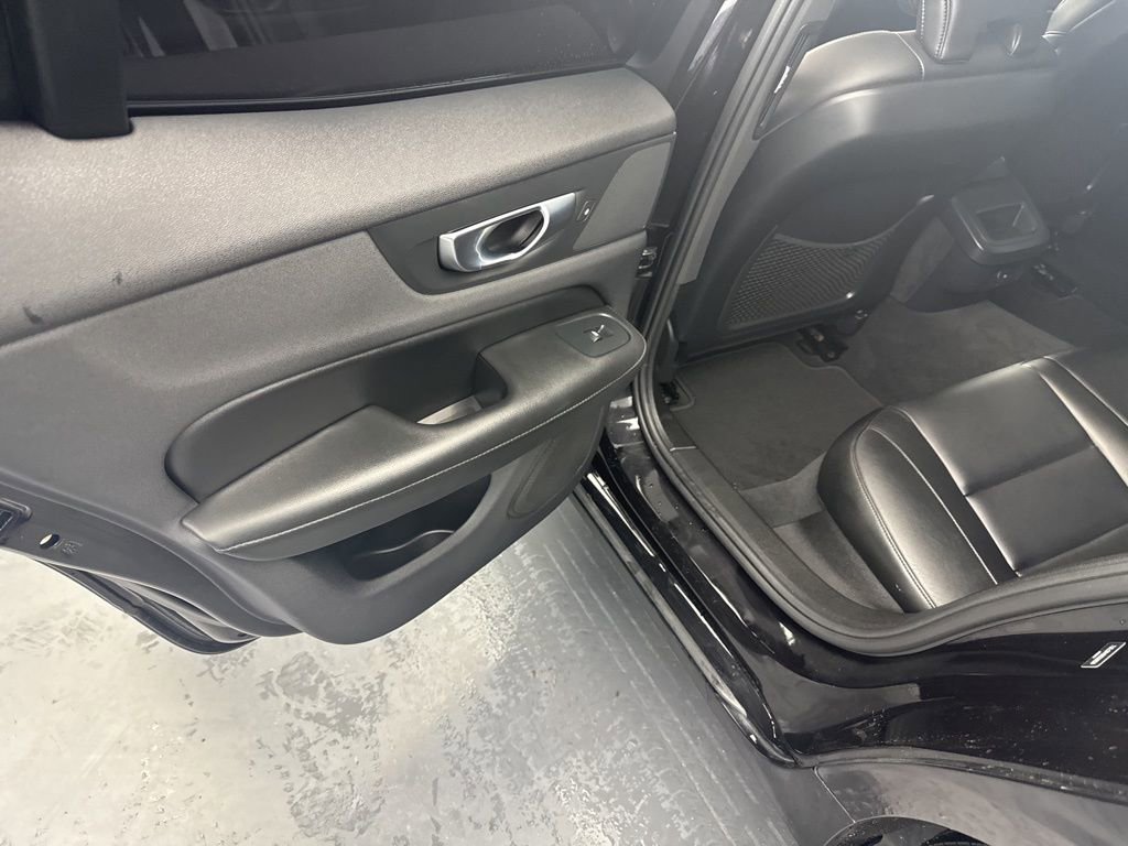 Used 2024 Volvo S60 B5 Core image 35