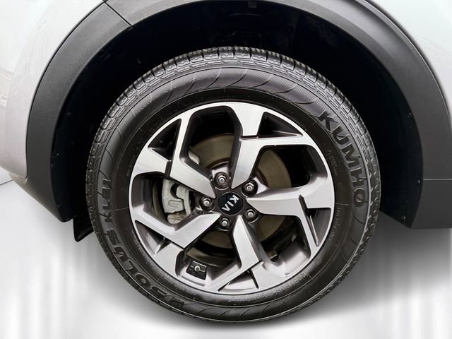 Used 2020 Kia Sportage LX image 9
