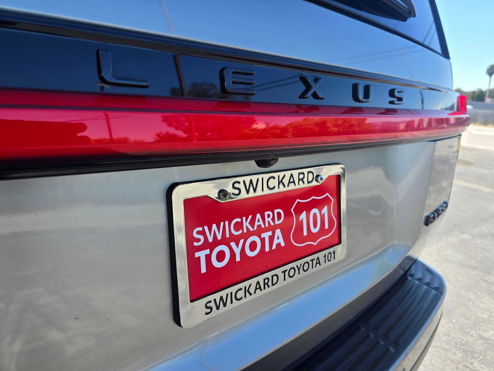 Used 2025 Lexus GX 550 w/ Cold Area Package AWD/4WD image 13