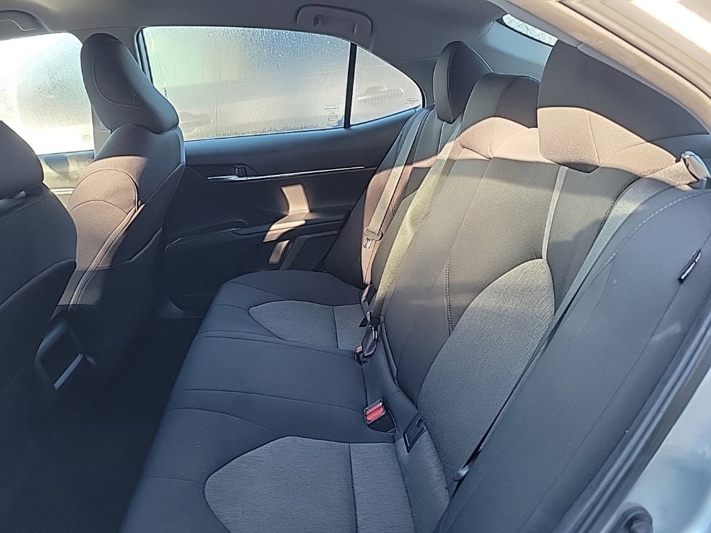 Used 2021 Toyota Camry LE w/ Carpet Mat Package (TMS) FWD image 11