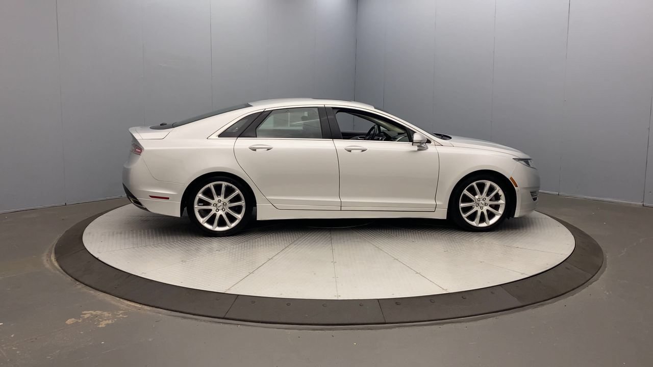 Used 2016 Lincoln MKZ Hybrid w/ Equipment Group 600A Reserve FWD image 6