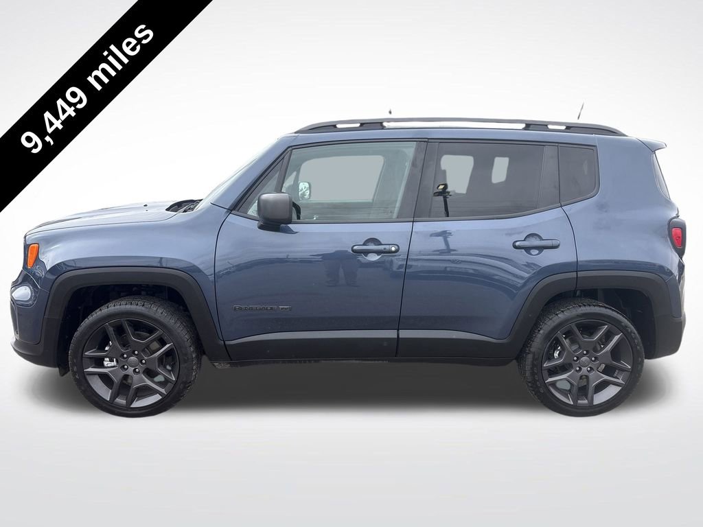 Used 2021 Jeep Renegade Latitude image 2