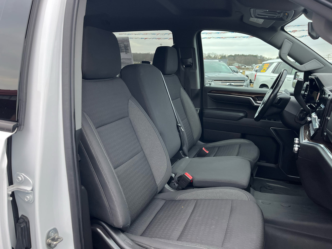 Used 2022 GMC Sierra 1500 Elevation image 27