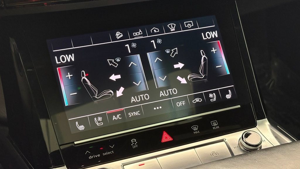 Used 2019 Audi e-tron Prestige AWD/4WD image 39