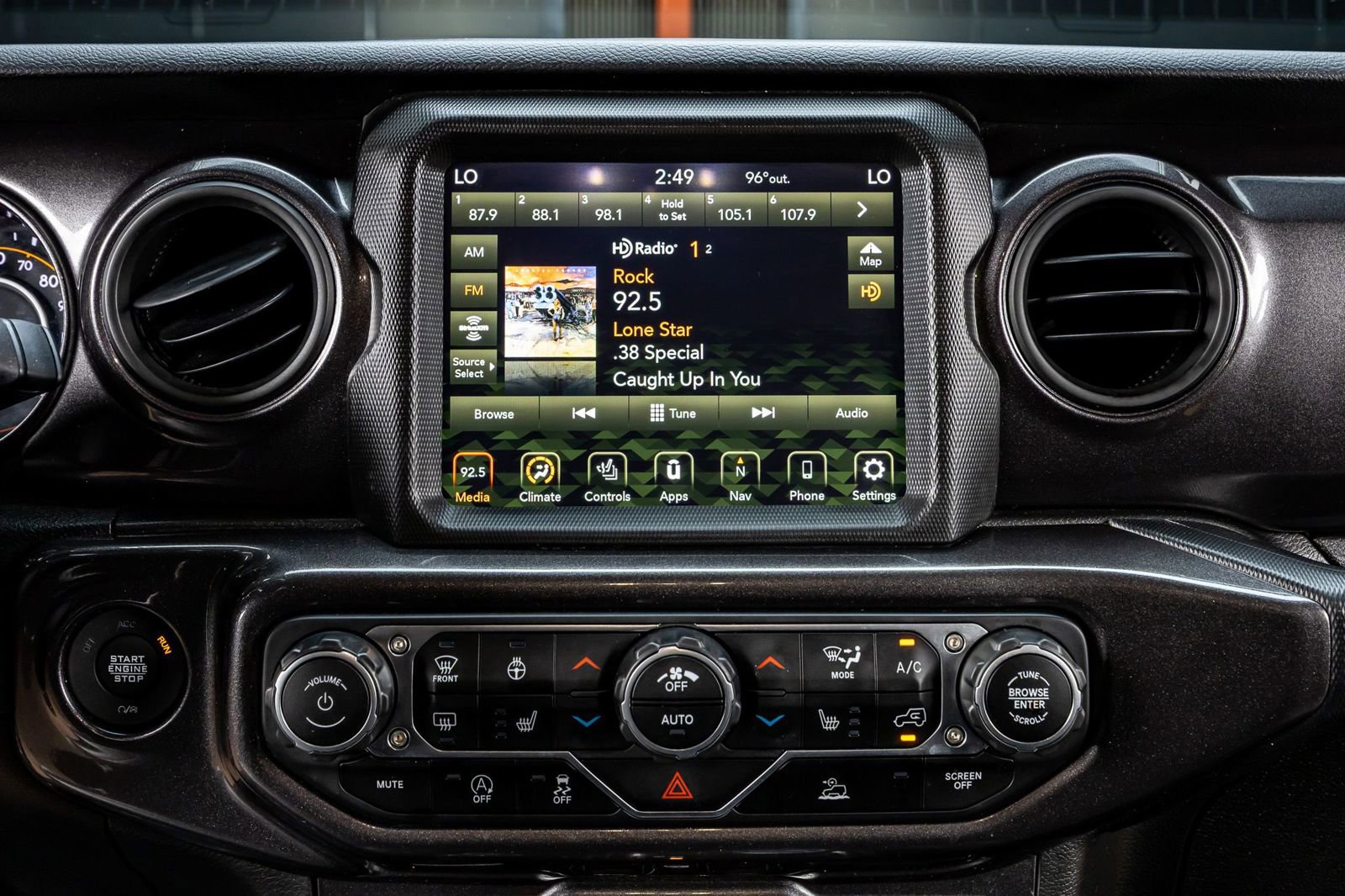 Used 2021 Jeep Wrangler Unlimited Sport AWD/4WD image 24