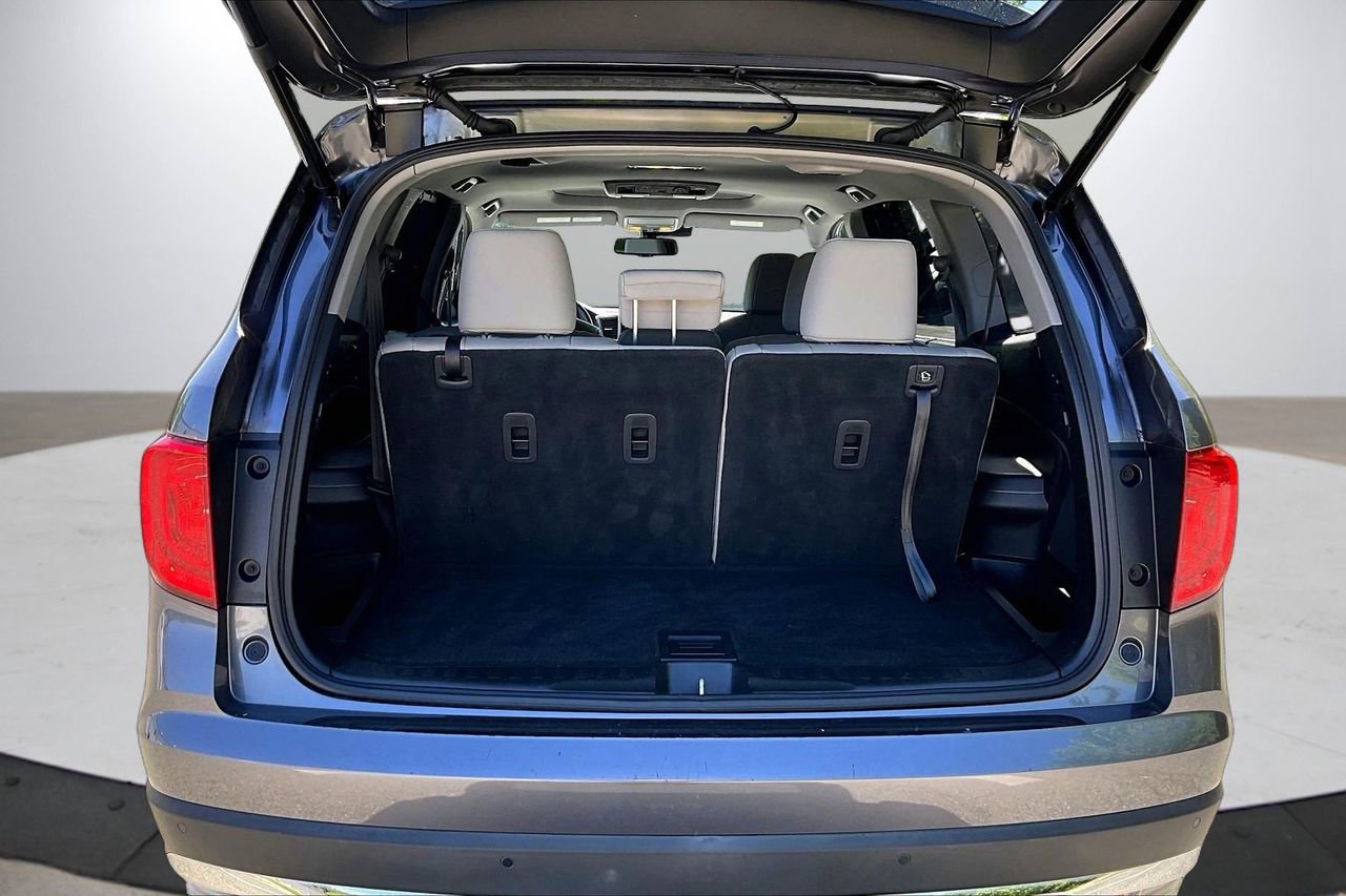Used 2016 Honda Pilot Touring image 27