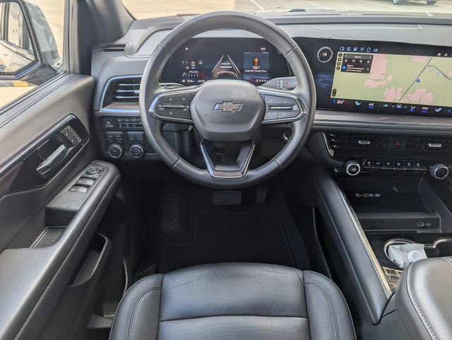 Used 2025 Chevrolet Suburban Z71 AWD/4WD image 23