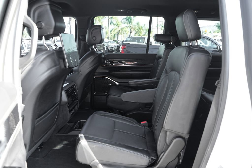 Used 2022 Jeep Wagoneer Series III w/ Rear Seat Video Group 1 image 37