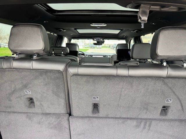 New 2026 Jeep Grand Wagoneer Limited AWD/4WD image 38