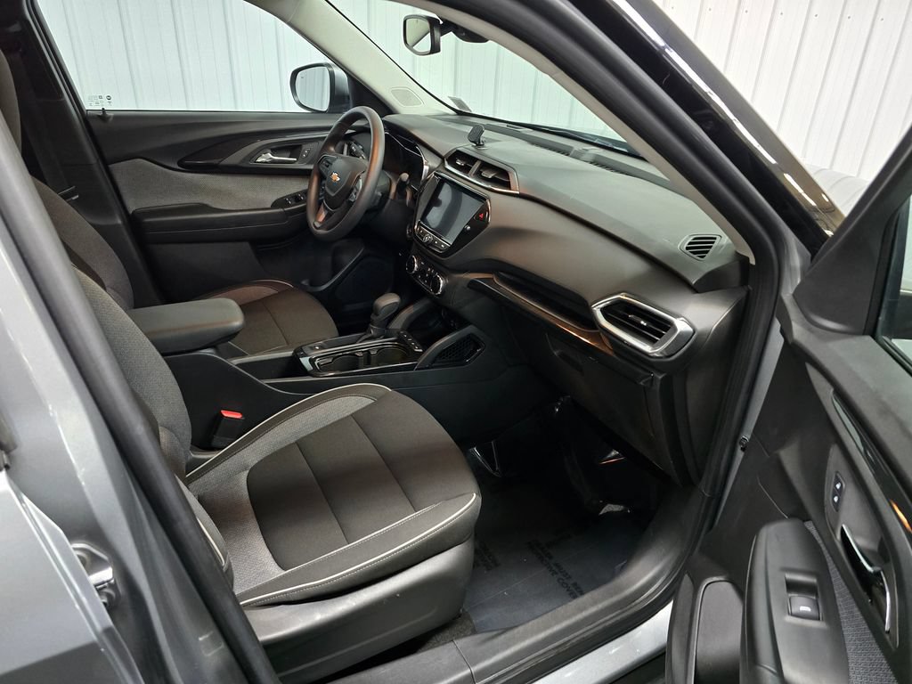 Used 2023 Chevrolet TrailBlazer LT w/ Convenience Package AWD/4WD image 24