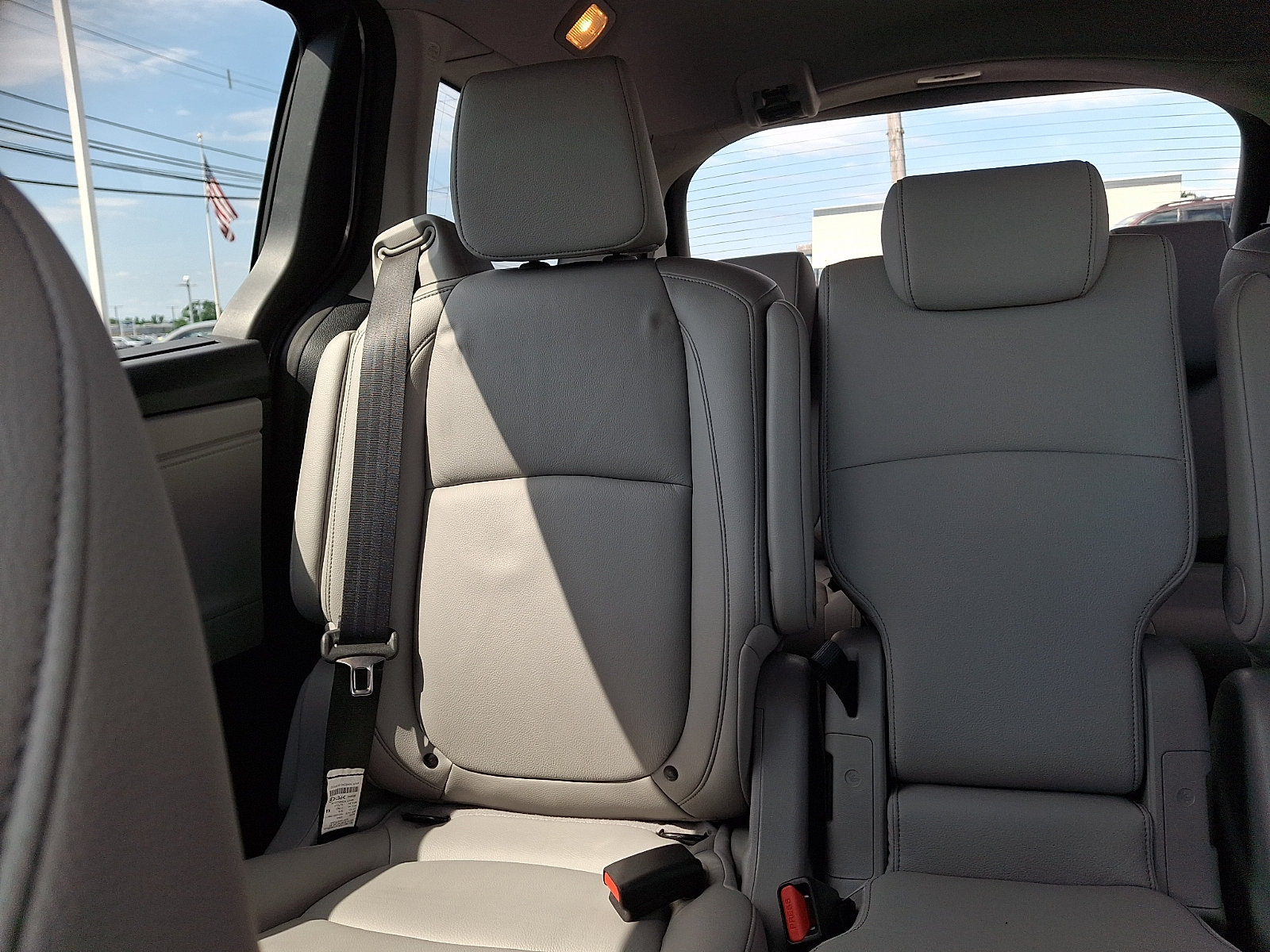 Used 2023 Honda Odyssey Touring image 14