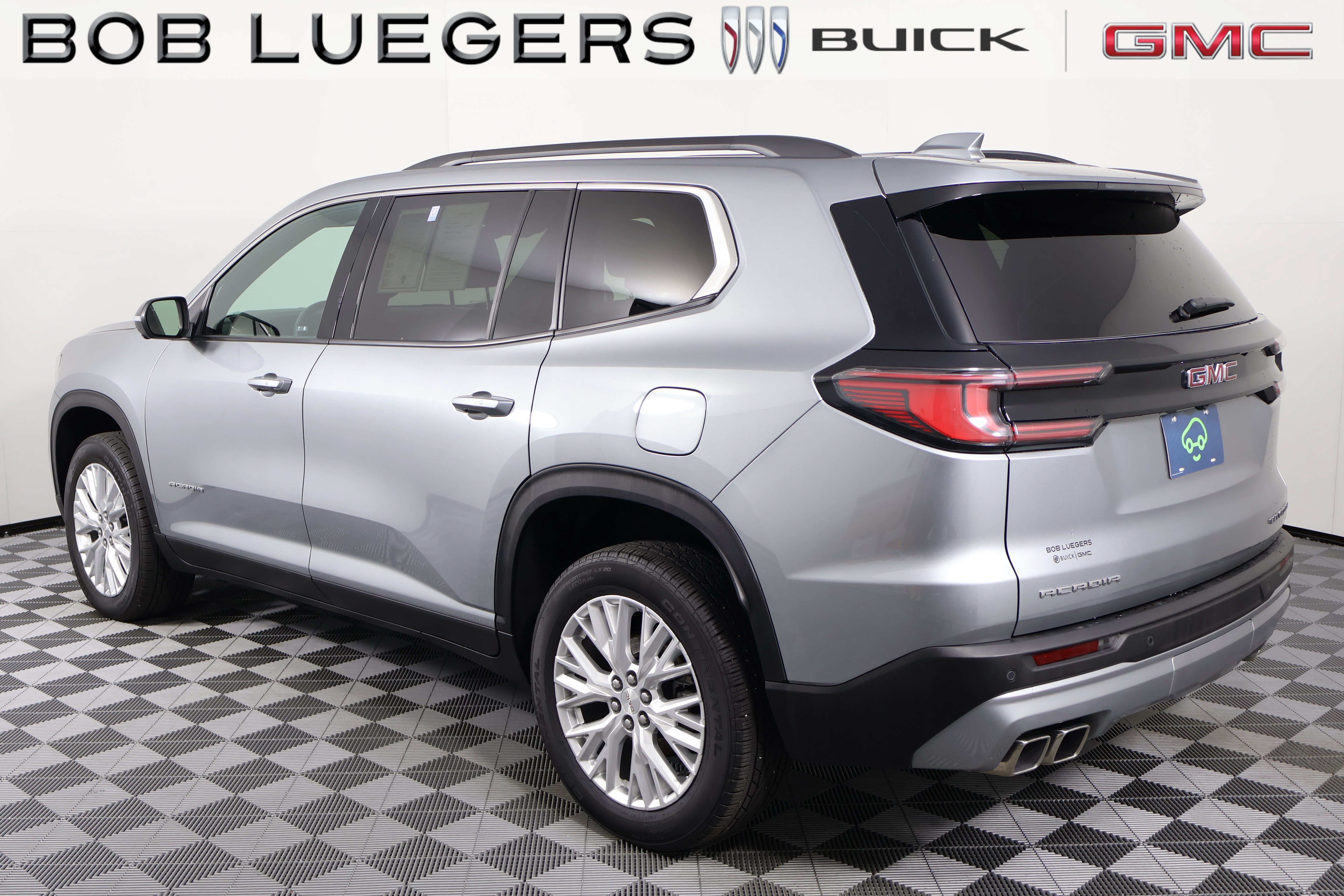 Certified 2024 GMC Acadia Elevation w/ Luxury Package FWD image 4