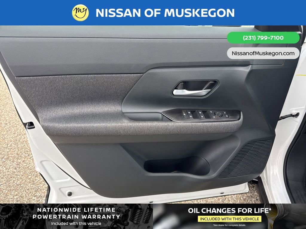 New 2026 Nissan Kicks SV w/ SV Premium Package image 9