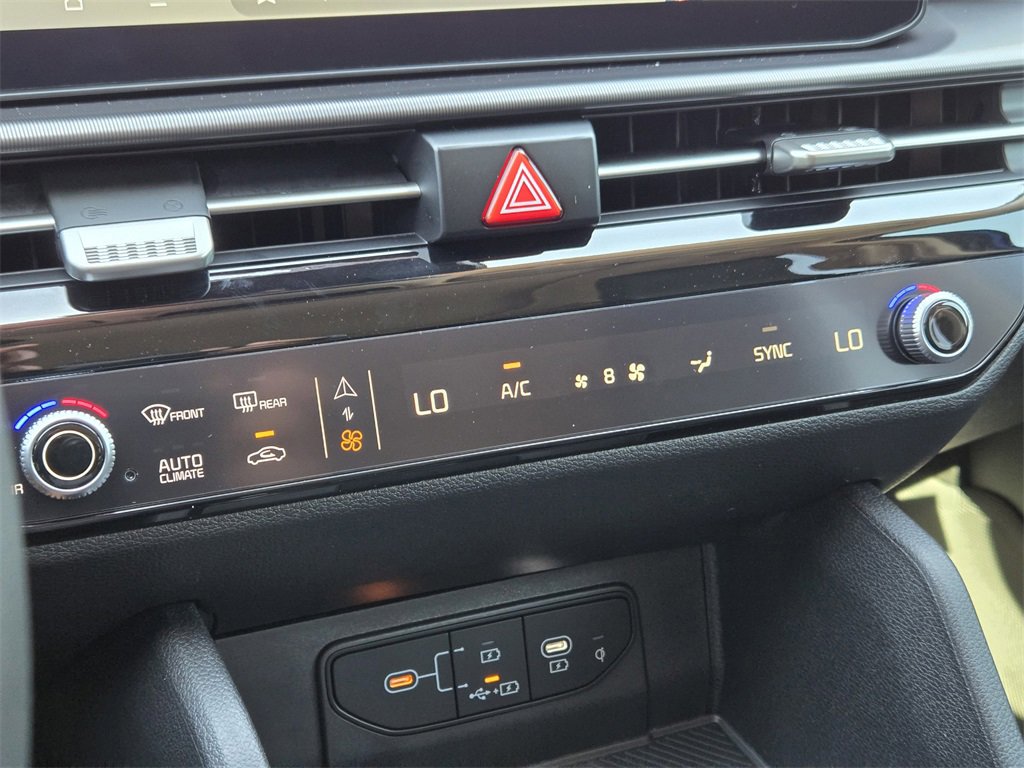 New 2026 Kia Sportage SX image 14