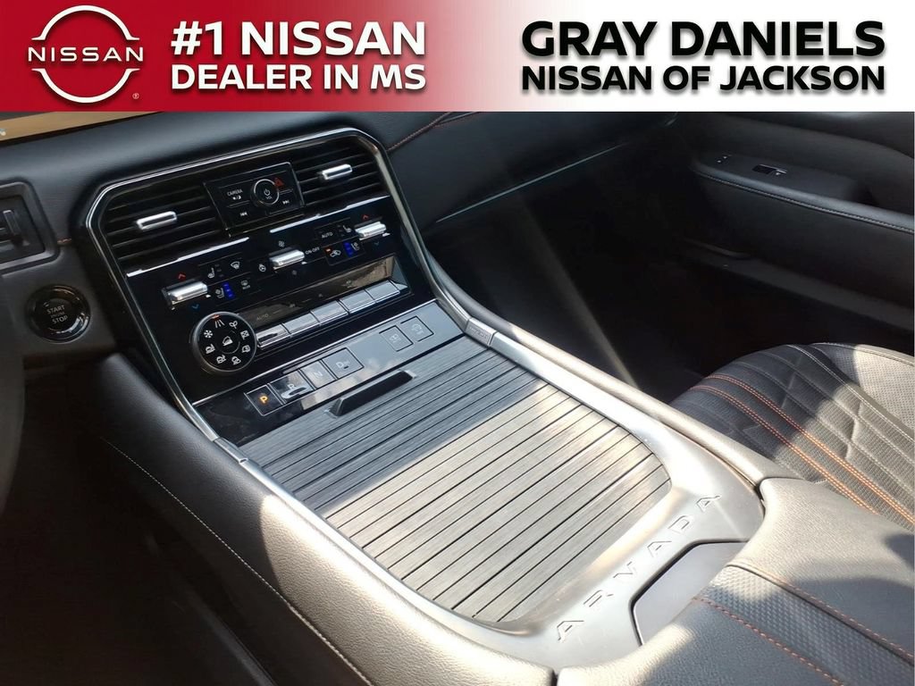 Certified 2025 Nissan Armada PRO-4X w/ Pro-4X Premium Package AWD/4WD image 23