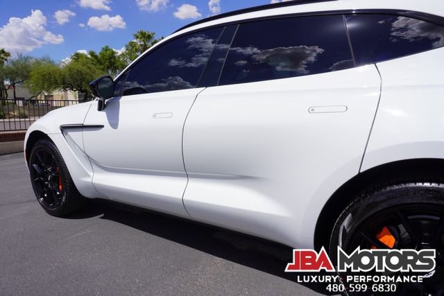 Used 2022 Aston Martin DBX image 30