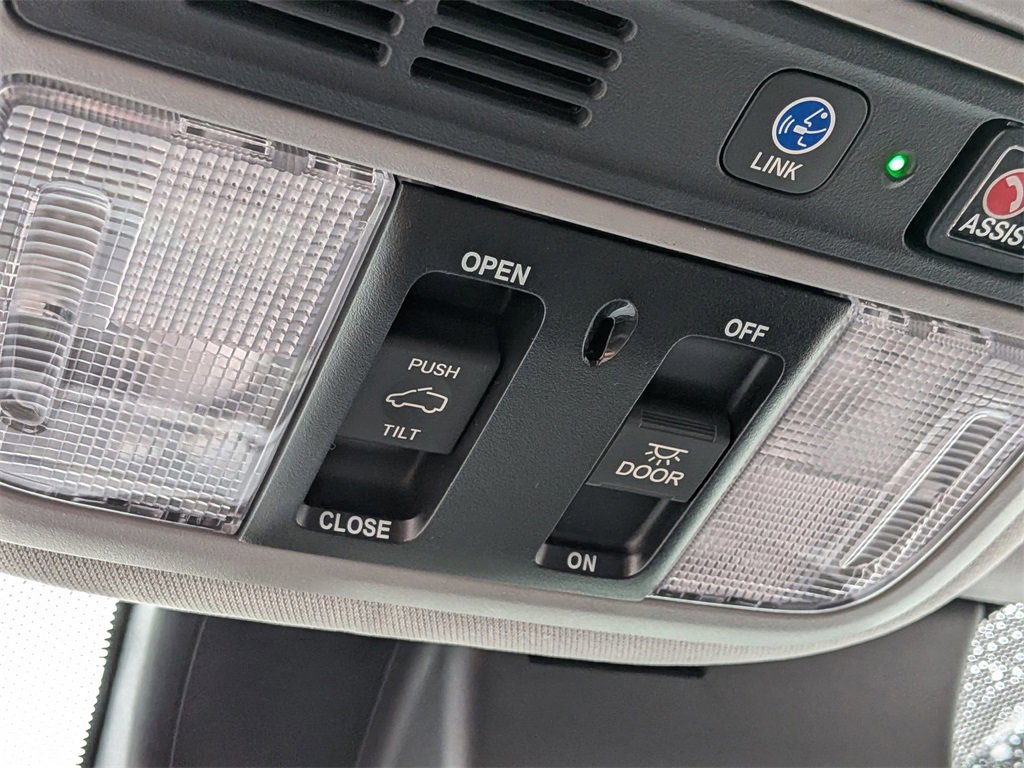 Used 2022 Honda Pilot Touring image 23