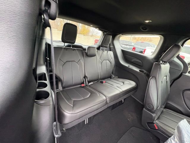 New 2026 Chrysler Pacifica Select image 29