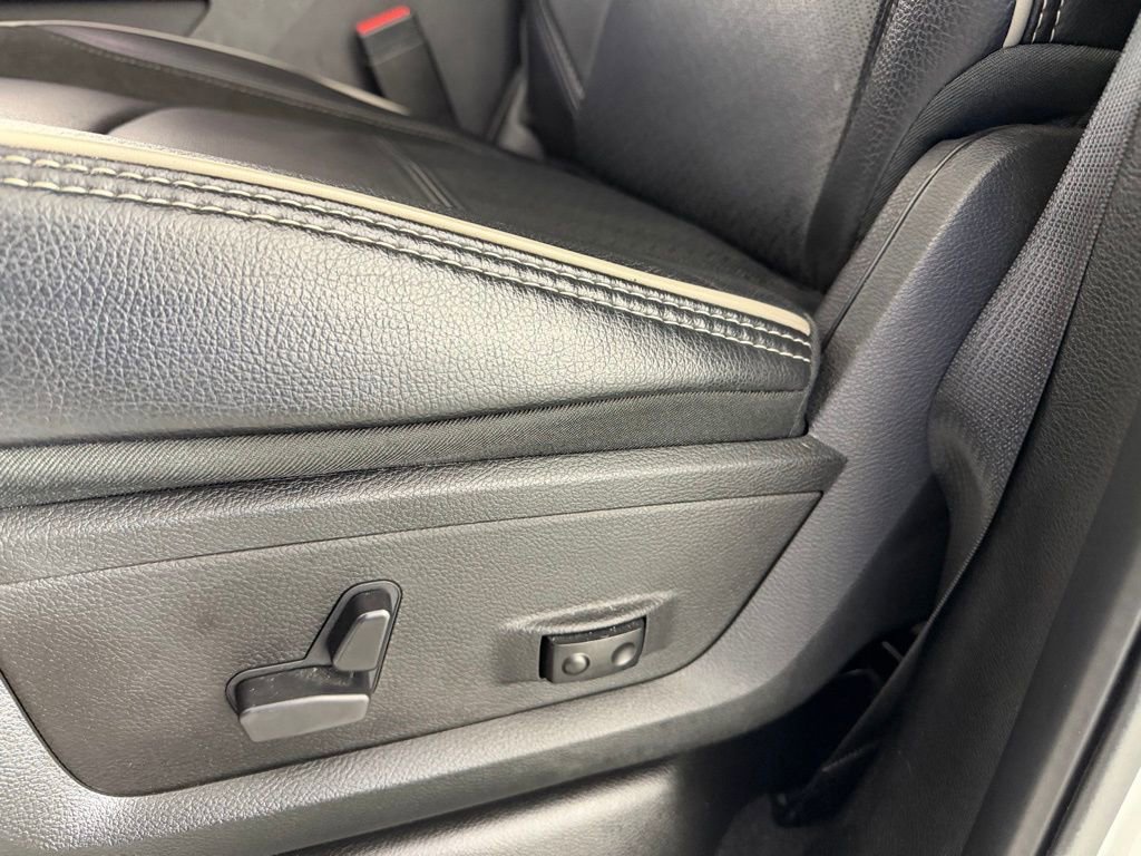 Used 2024 RAM 3500 Laramie w/ Night Edition image 24