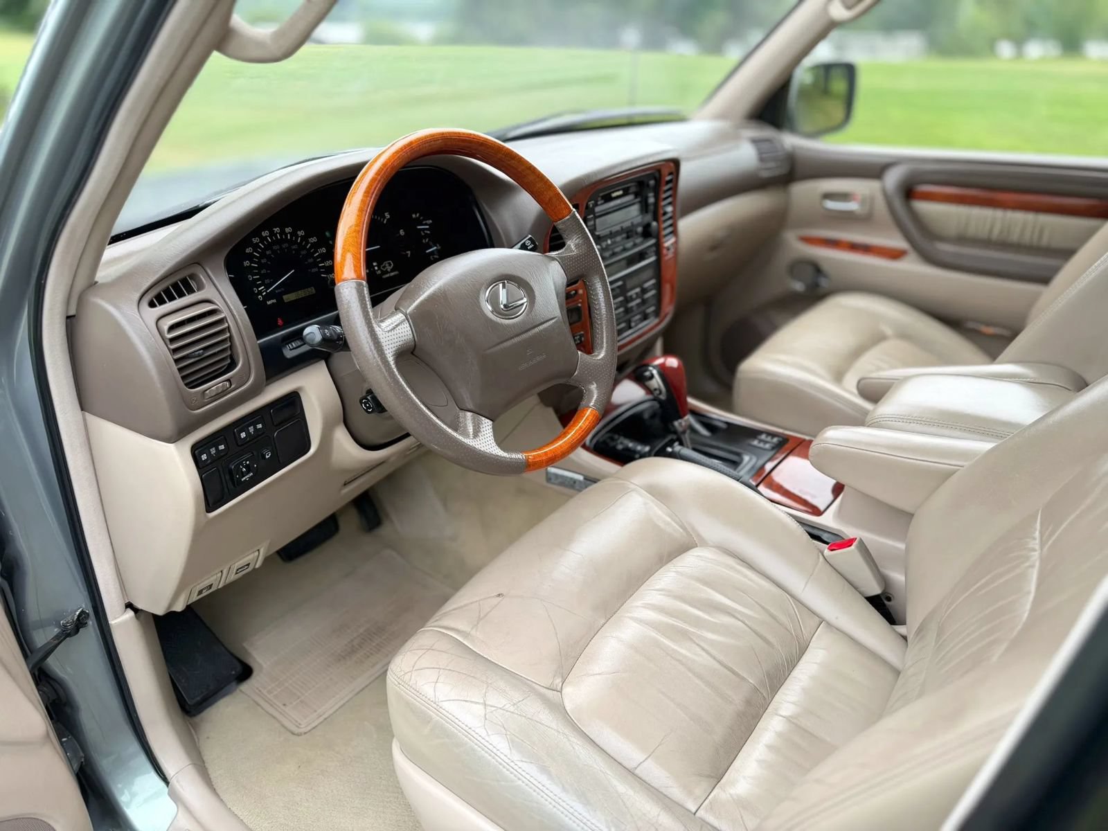 Used 2001 Lexus LX 470 4WD image 42