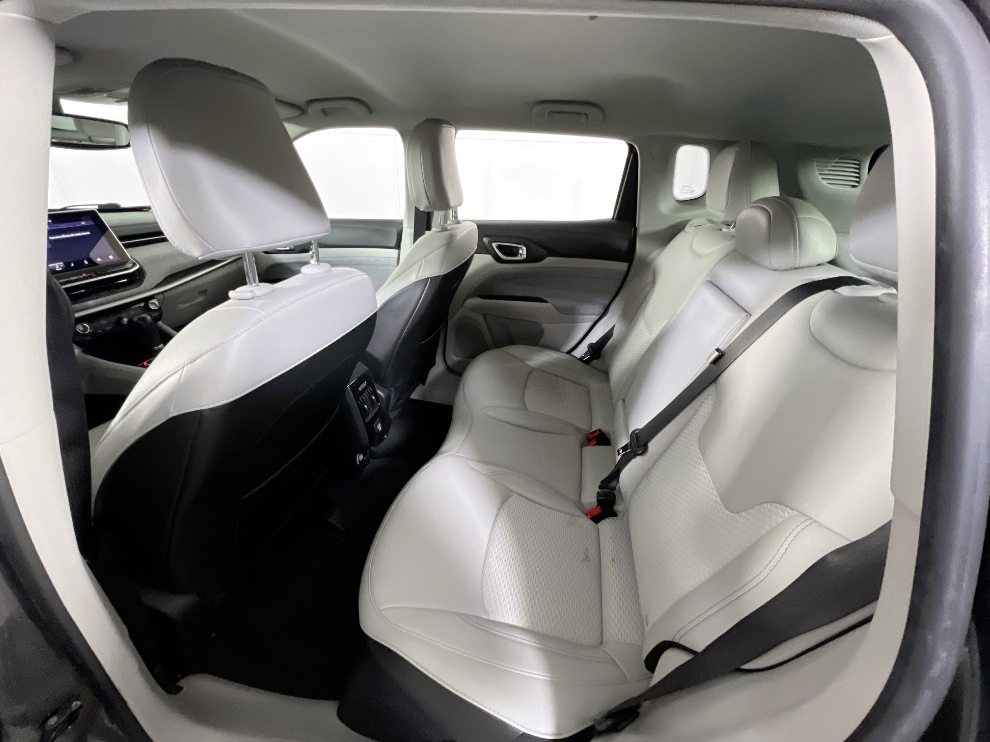 Used 2022 Jeep Compass Latitude image 22