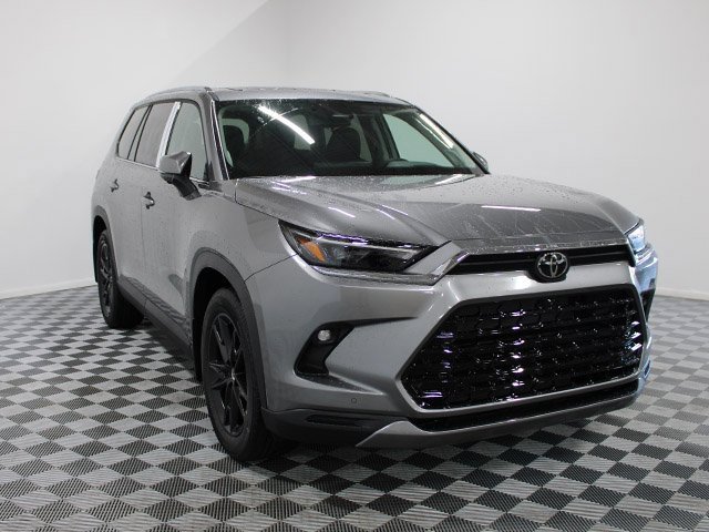 New 2026 Toyota Grand Highlander Platinum image 3