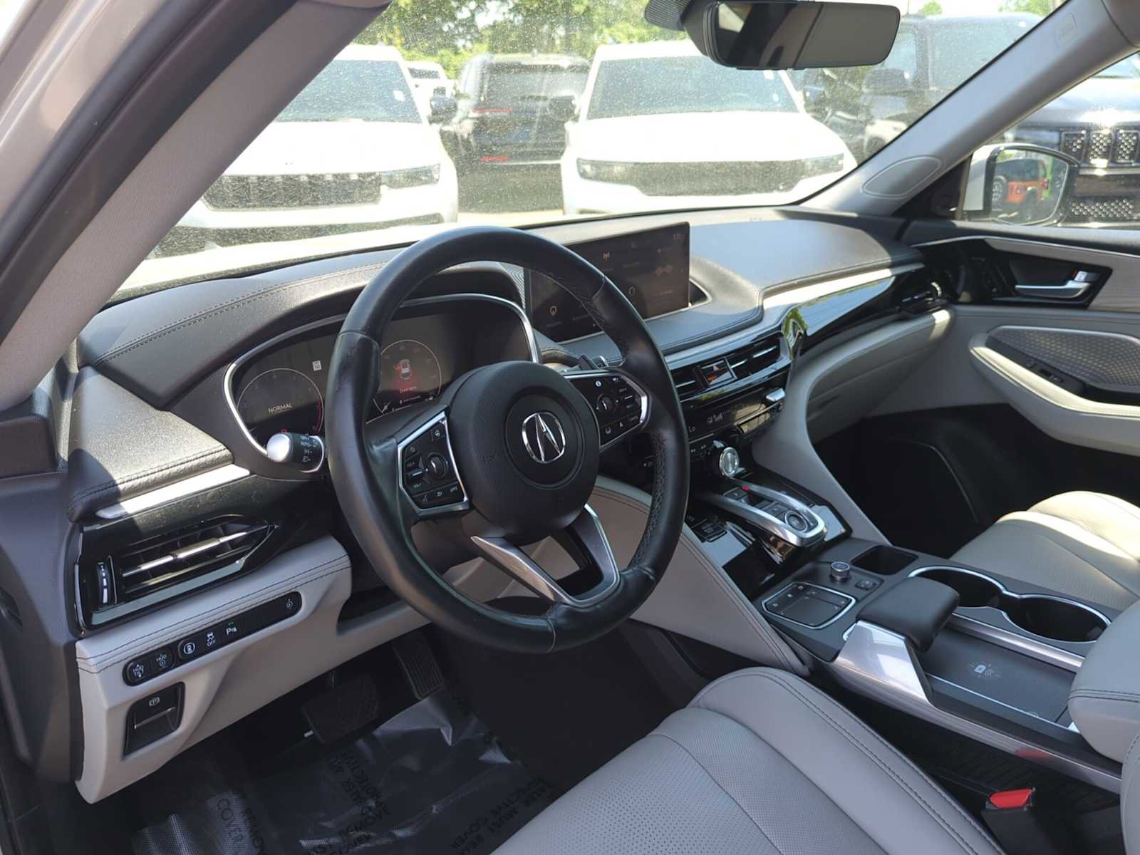 Used 2023 Acura MDX SH-AWD w/ Advance Package image 12