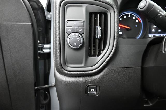 Used 2025 Chevrolet Silverado 1500 Custom RWD image 9