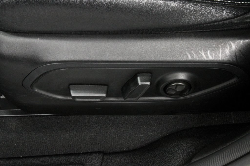 Used 2023 Jeep Grand Cherokee Altitude AWD/4WD image 24