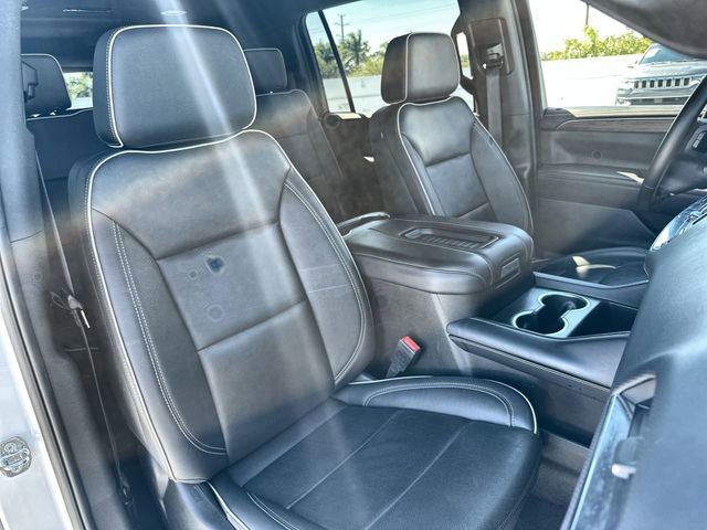 Used 2024 Chevrolet Suburban Premier image 28