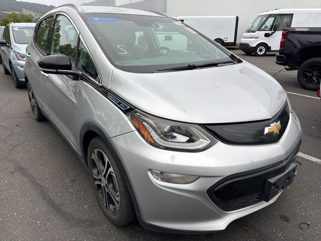 Used 2018 Chevrolet Bolt Premier w/ Driver Confidence II Package FWD image 3