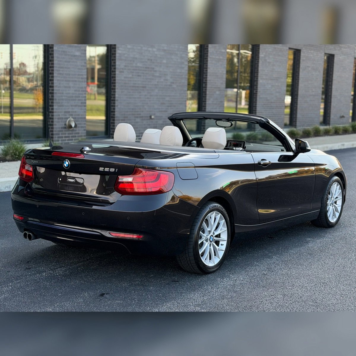Used 2016 BMW 228i xDrive Convertible image 2