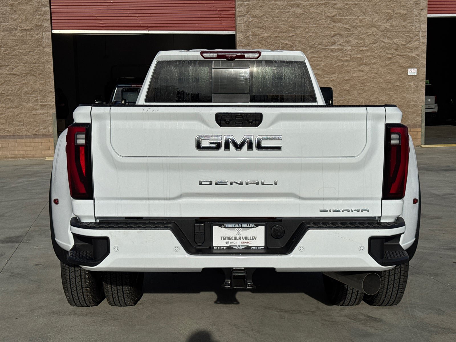 New 2026 GMC Sierra 3500 Denali Ultimate w/ LPO, Black Badging Package AWD/4WD image 14