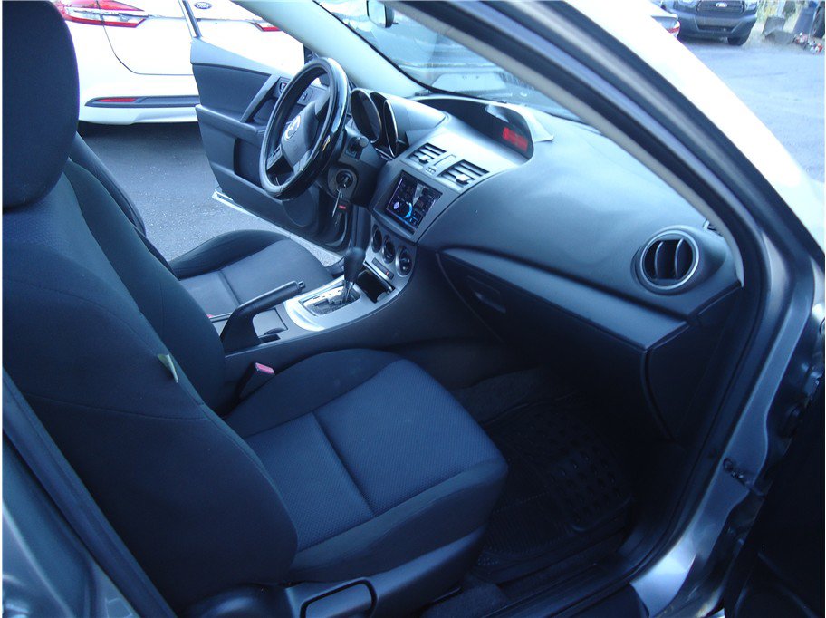 Used 2011 MAZDA MAZDA3 i Sport FWD image 18