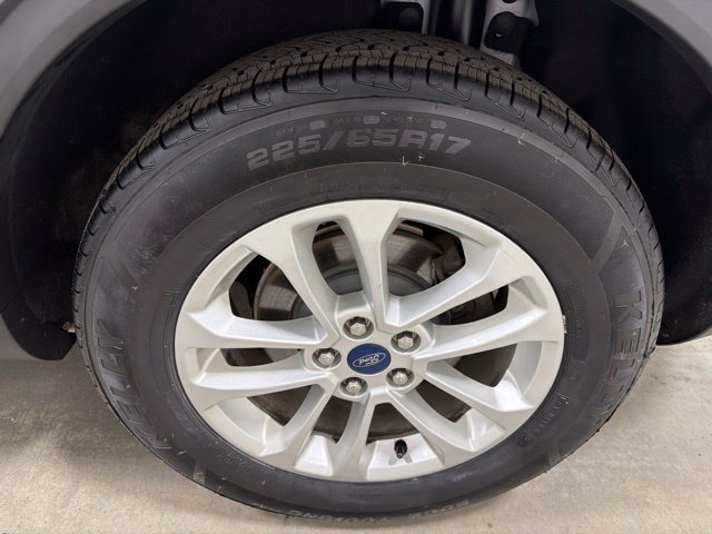 Used 2020 Ford Escape SE AWD/4WD image 8