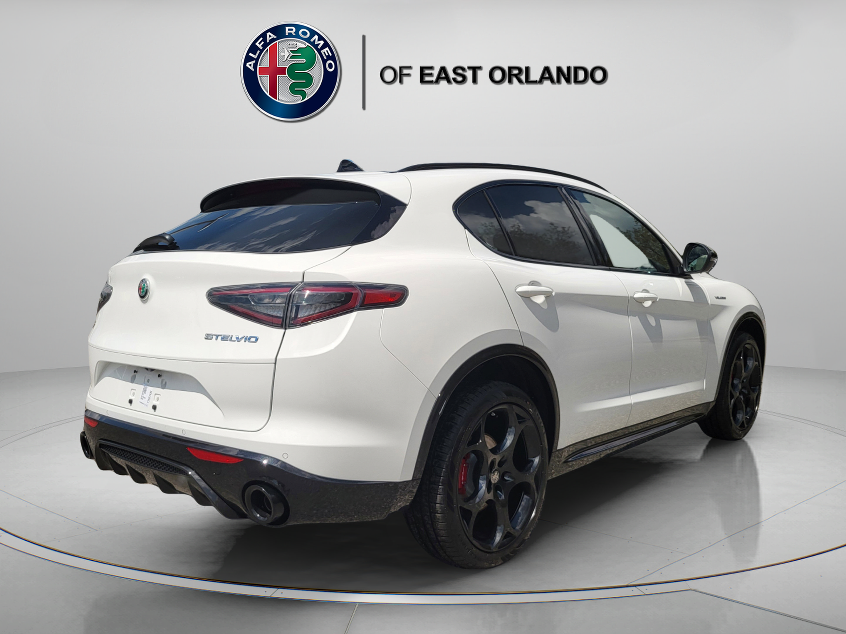 New 2026 Alfa Romeo Stelvio Sprint AWD/4WD image 7