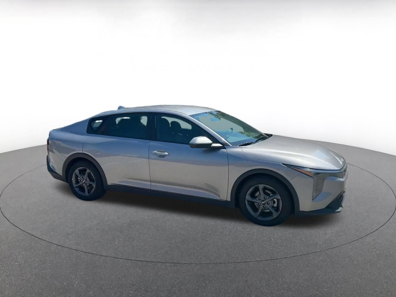 Used 2025 Kia K4 FWD image 2