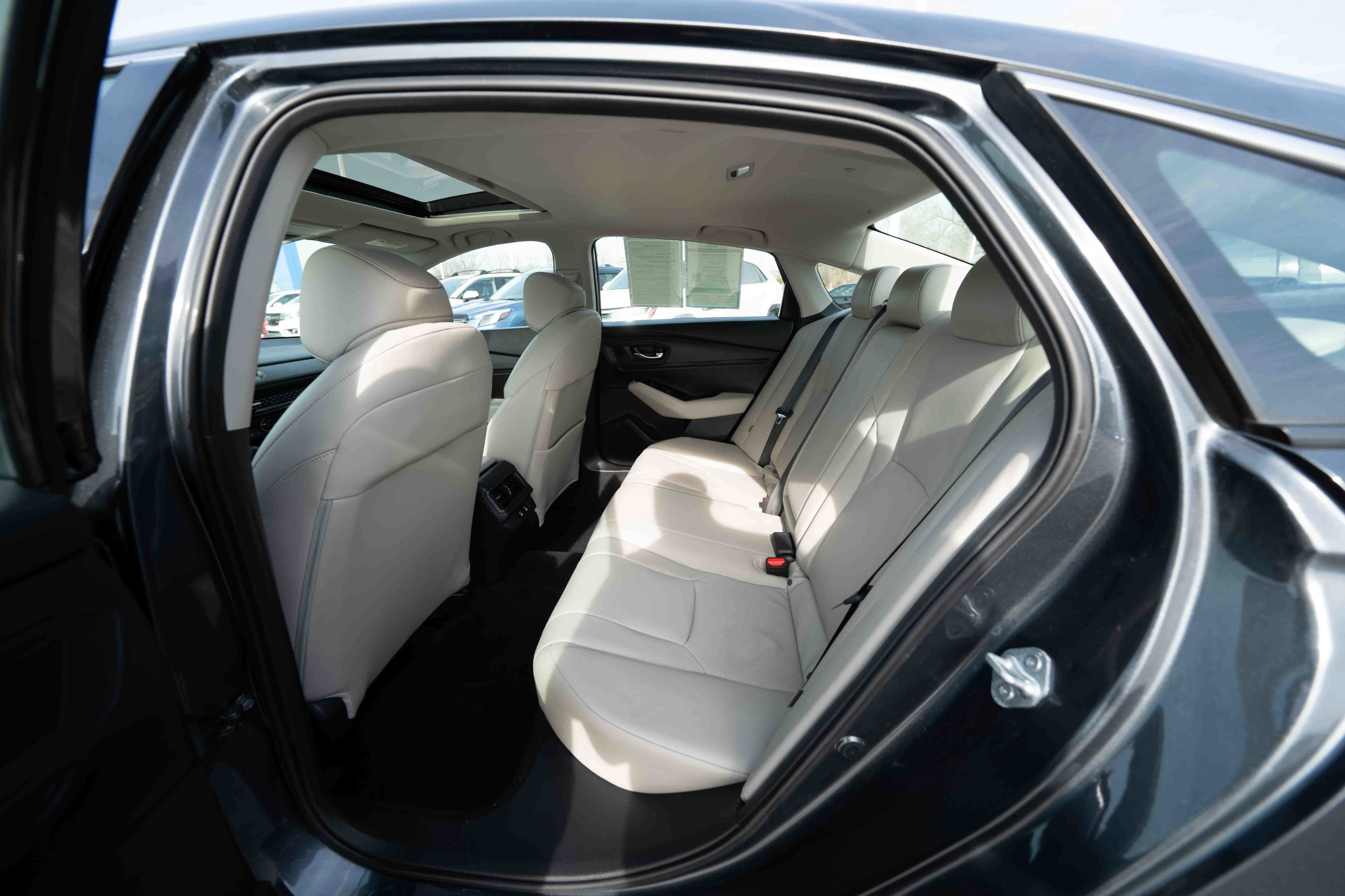 Used 2024 Honda Accord Touring image 23