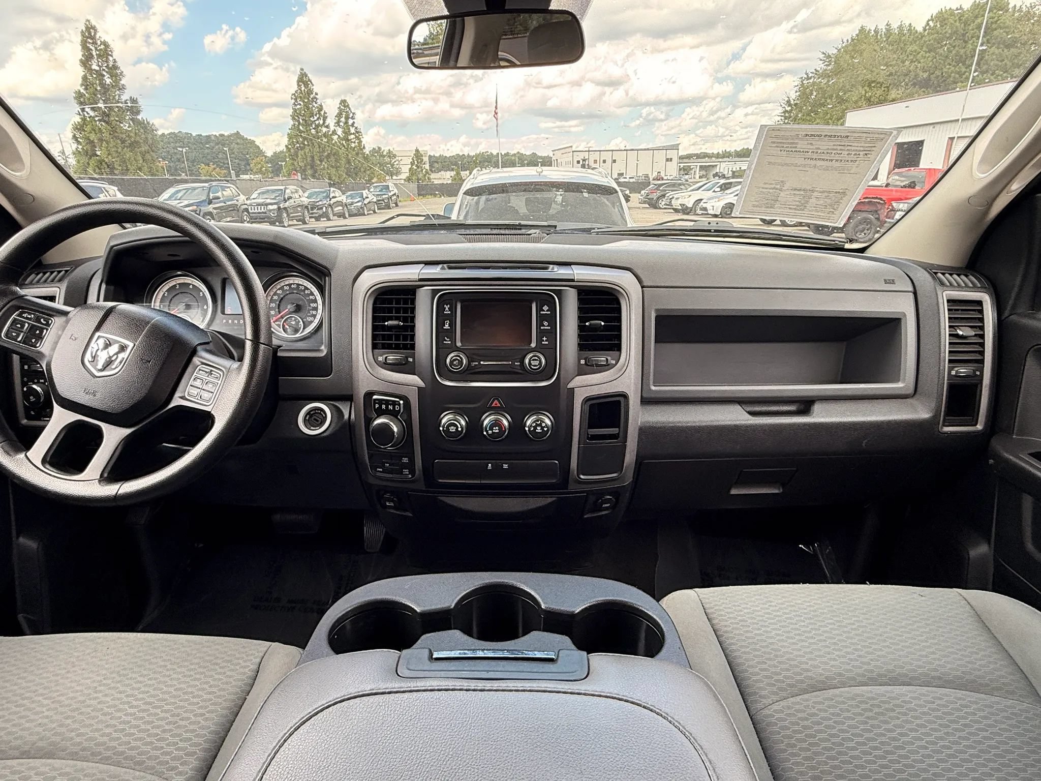 Used 2017 RAM 1500 Express AWD/4WD image 3