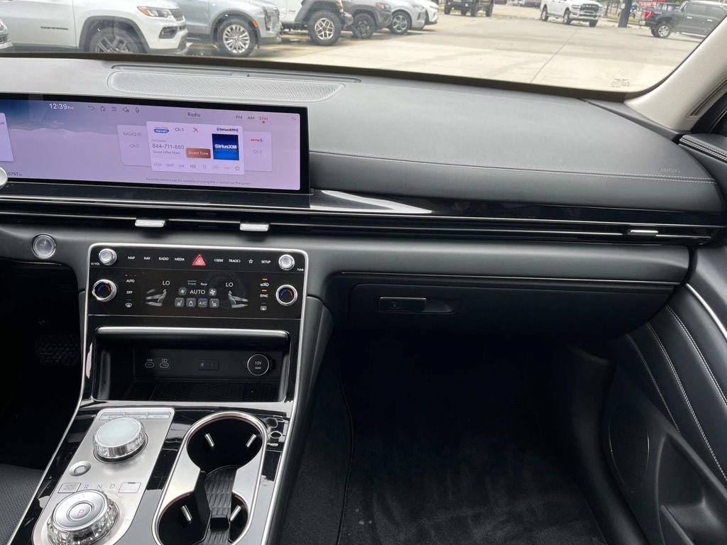 Used 2025 Genesis GV80 2.5T Standard AWD/4WD image 11