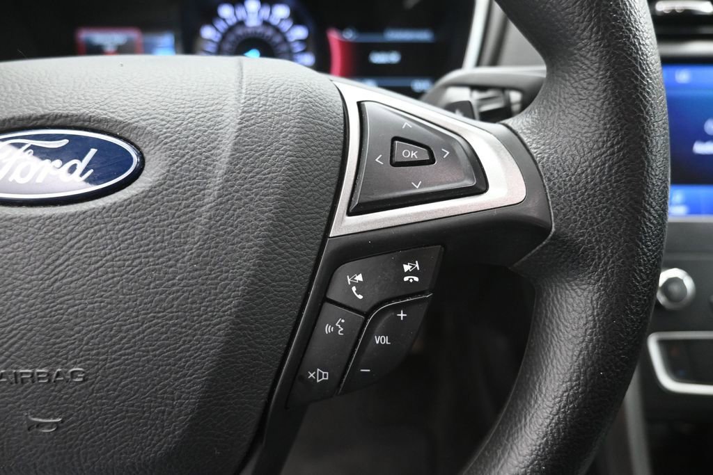 Used 2019 Ford Fusion SE FWD image 7